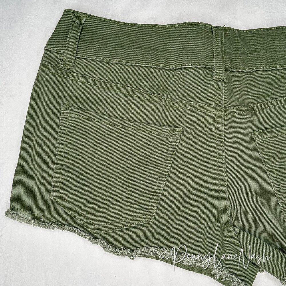 Refuge Army Green Low Rise Cut Off Jean Shorts Size 2 - Picture 5 of 7
